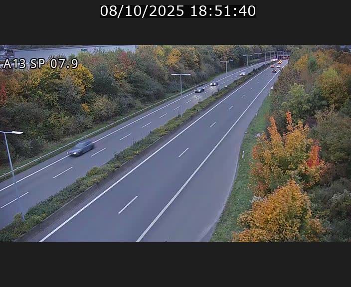Traffic live webcam Luxembourg Jonction Lankelz - A13 direction Pétange - BK 7.9