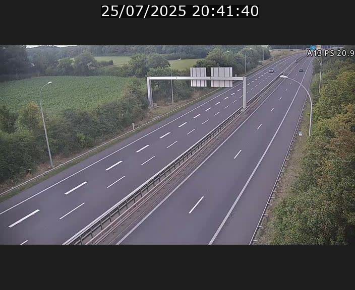 Traffic live webcam Luxembourg Croix de Bettembourg, rond-point d'Hellange - A13 direction Allemagne - BK 20.9