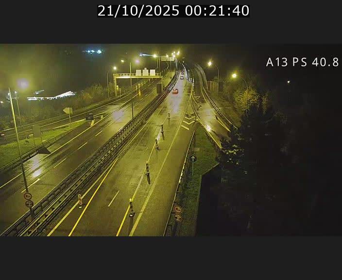 Webcam autoroute A13 à la sortie est du tunnel Markusbierg à Schengen. Vue sur le pont de la Moselle, vers l'Allemagne