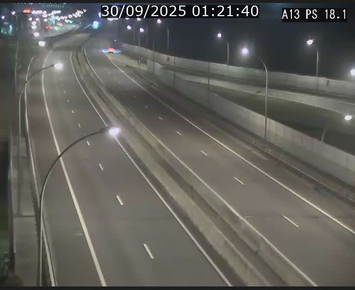 Traffic live webcam Luxembourg Dudelange - A13 direction Croix de Bettembourg - BK 18.1