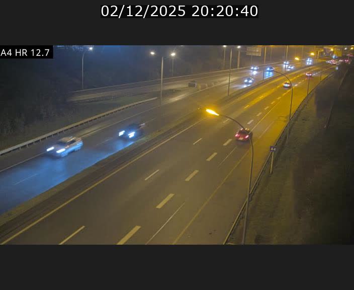 Traffic live webcam Luxembourg Esch sur Alzette - A4 - BK 12.7 - direction Esch-Belval