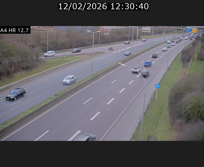 Traffic live webcam Luxembourg Esch sur Alzette - A4 - BK 12.7 - direction Esch-Belval