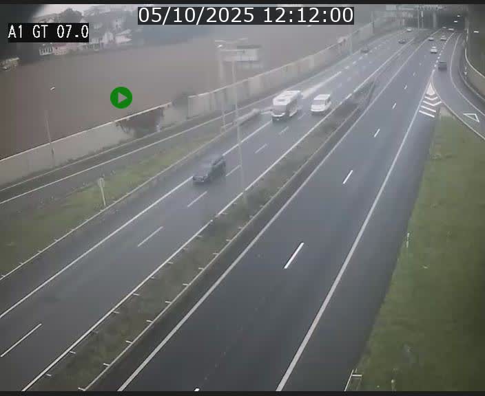 Traffic live webcam Luxembourg Cents - A1 direction Kirchberg - BK 7