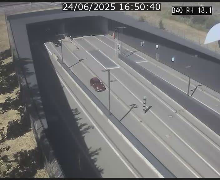 Webcam sur la route de contournement d'Esch-Belval avant le tunnel Central Gate au niveau de la porte de France et du radar fixe