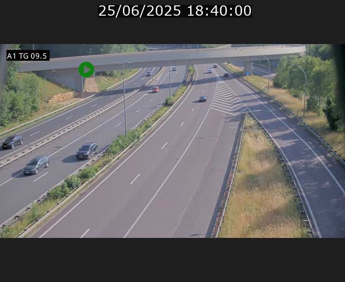Traffic live webcam Luxembourg Jonction Grünewald - A1 direction Luxembourg-ville - BK 9.5