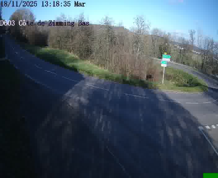 Webcam sur la D603 située dans la Côté de Zimming-bas, dans le virage en demi-tour, à la jonction avec la D74
