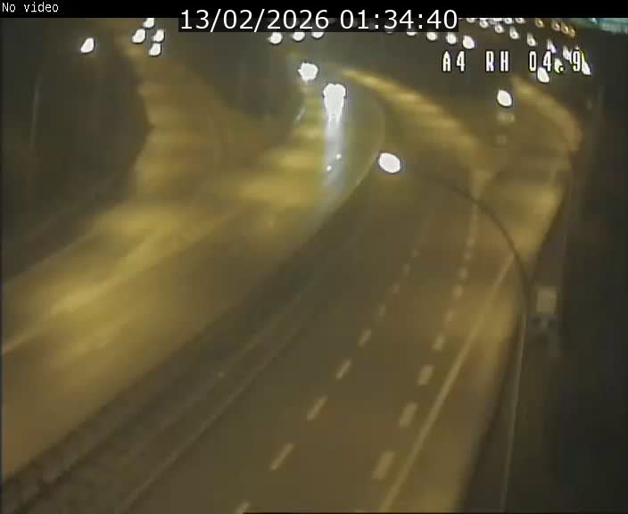 Traffic live webcam Luxembourg Leudelange - A4 - BK 4.9 - direction Luxembourg