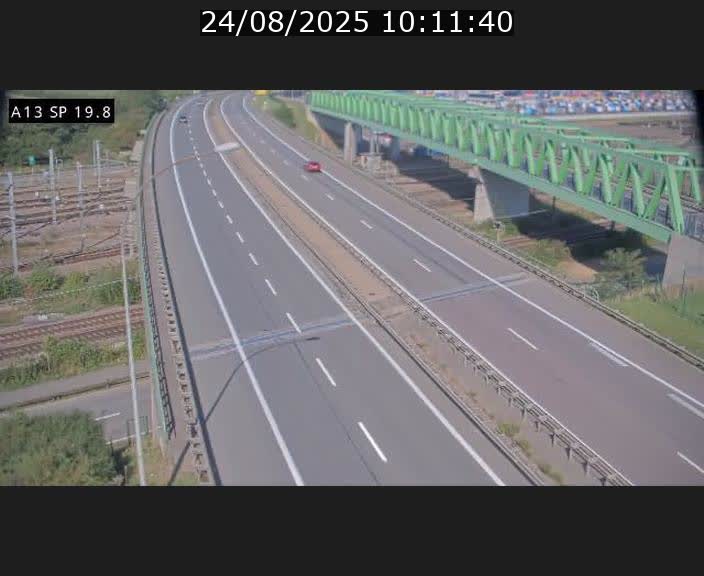 Traffic live webcam Luxembourg Croix de Bettembourg - A13 direction Esch-sur-Alzette - BK 19.8