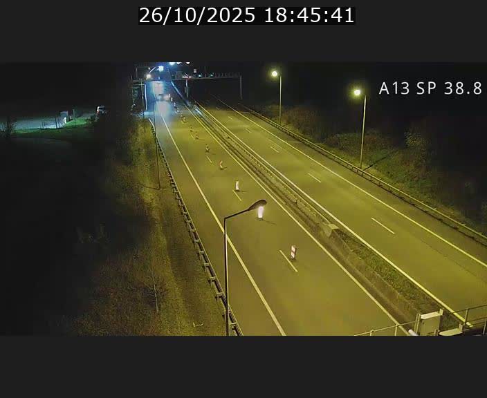 Webcam autoroute A13 à l'entrée ouest du tunnel Markusbierg à Schengen. Vue orientée vers le tunnel et l'Allemagne