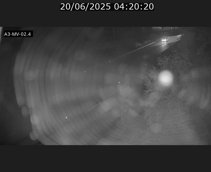 Webcam autoroute de la France (A3) au Luxembourg à Fentange, à proximité de la Croix de Gasperich. Vue orientée vers la Cloche d'Or