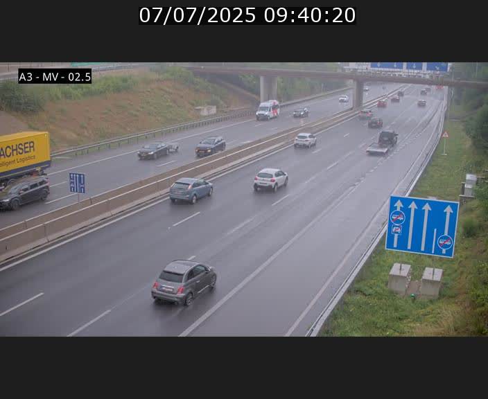 Webcam autoroute A3 au Luxembourg à proximité de la Croix de Gasperich. Vue orientée vers Luxembourg