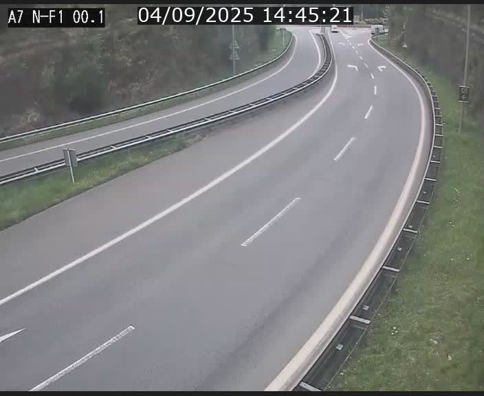 Webcam autoroute Luxembourg A7 située dans la sortie 1 Waldhof, vers la N11, avant le Tunnel Stafelter