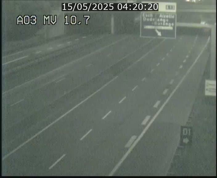 Traffic live webcam Luxembourg Croix de Bettembourg - A3 - BK 10.7 - direction France