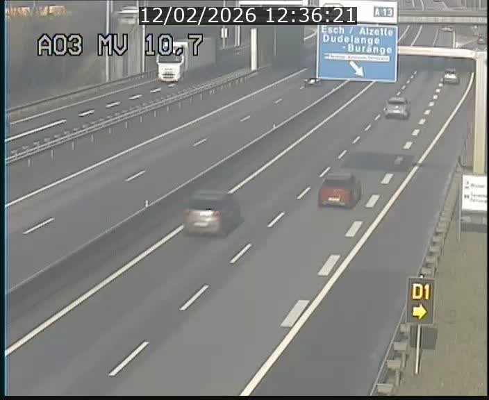 Traffic live webcam Luxembourg Croix de Bettembourg - A3 - BK 10.7 - direction France