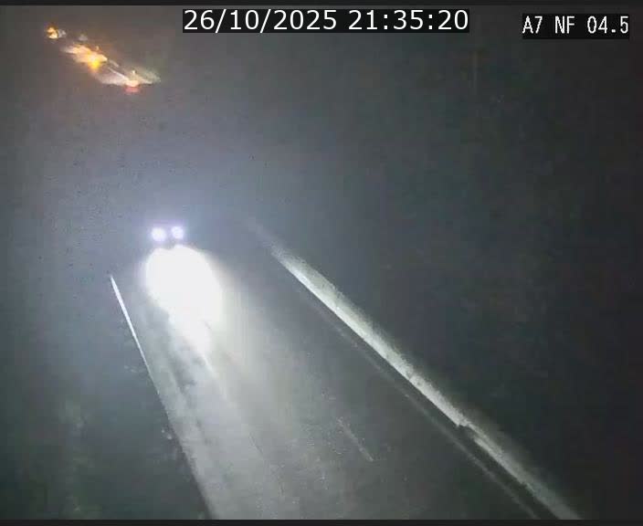 Caméra autoroute Luxembourg A7 - Passage à gibier Rëngelbour - direction Tunnel Grouft