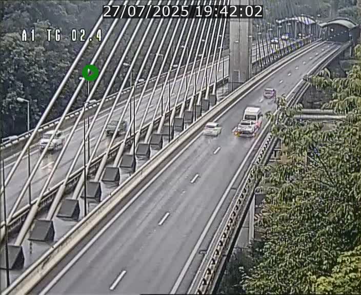 Traffic live webcam Luxembourg Sandweiler - A1 direction Luxembourg-ville - BK 2.4