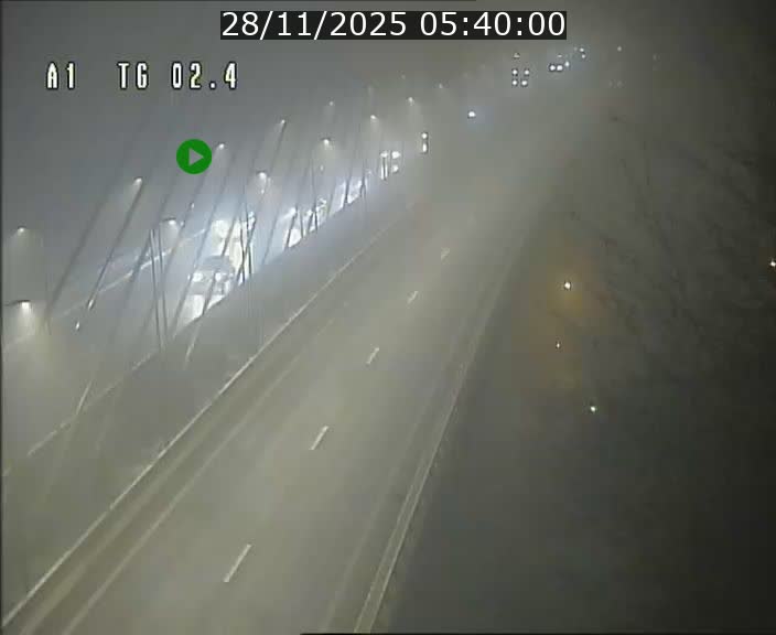 Traffic live webcam Luxembourg Sandweiler - A1 direction Luxembourg-ville - BK 2.4