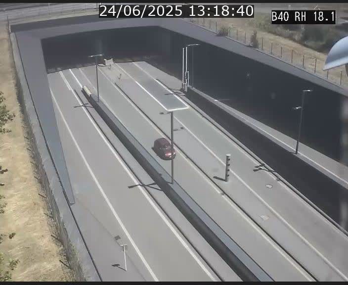Webcam sur la route de contournement d'Esch-Belval avant le tunnel Central Gate au niveau de la porte de France et du radar fixe