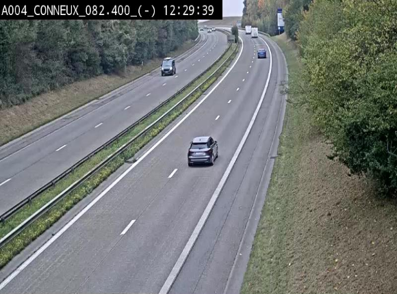 Webcam sur l'E411 avant les sorties 20 menant à Ciney, Dinant et Achêne. Vue orientée vers Namur