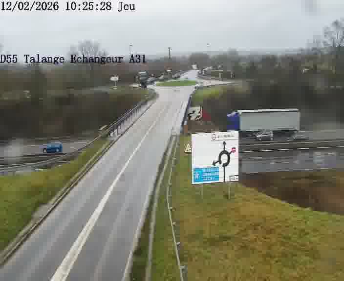 Webcam sur la D55 à Talange au niveau du pont surplombant l'A31 (sens droite-gauche vers Luxembourg). Vue orientée vers Ay-sur-Moselle.
