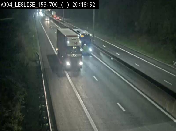 Webcam autoroute A4 (E411-E25) à Léglise, avant la jonction avec la N40. Vue orientée vers Bruxelles