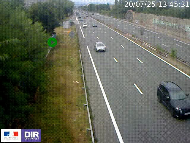 Webcam à Bron sur l'A43 à la jonction avec le boulevard périphérique de Lyon (D383). Vue orientée vers Lyon