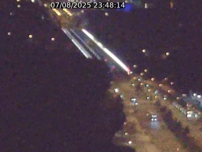 Webcam sur l'avenue John Fitzgerald Kennedy (N51) avec vue sur le Pont rouge (Pont Grande Duchesse Charlotte), l'arrêt Pfaffenthal et l'entrée du quartier Kirchberg