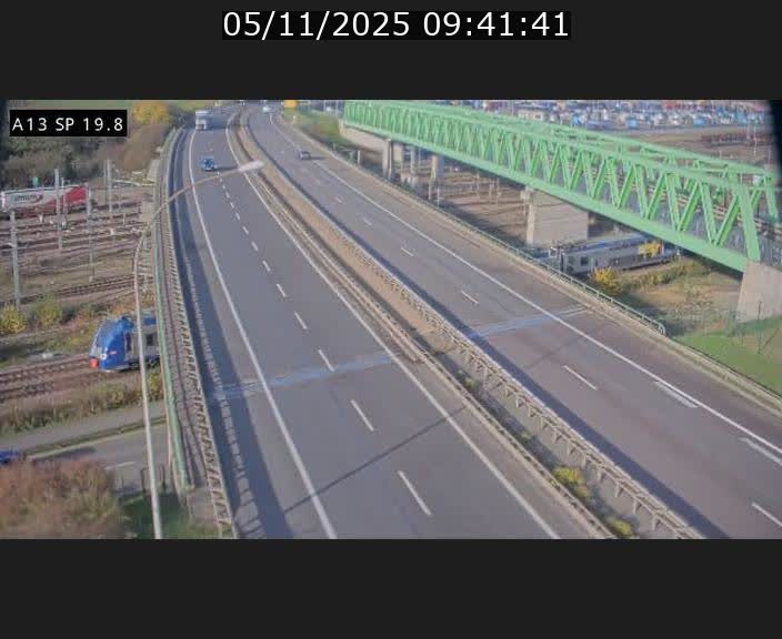 Traffic live webcam Luxembourg Croix de Bettembourg - A13 direction Esch-sur-Alzette - BK 19.8