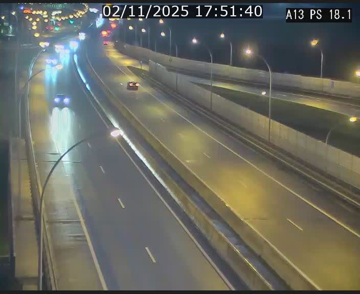 Traffic live webcam Luxembourg Dudelange - A13 direction Croix de Bettembourg - BK 18.1