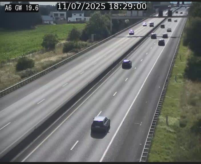 Traffic live webcam Luxembourg - Steinfort - A6 - BK 19.6 - direction Belgique