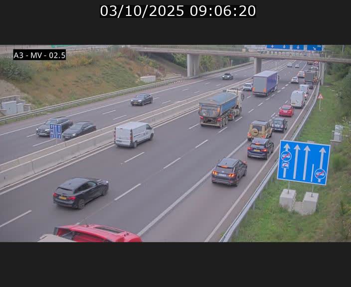 Webcam autoroute A3 au Luxembourg à proximité de la Croix de Gasperich. Vue orientée vers Luxembourg