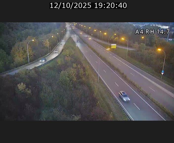 Traffic live webcam Luxembourg Jonction Lankelz - A4 - BK 14.7 - direction Luxembourg