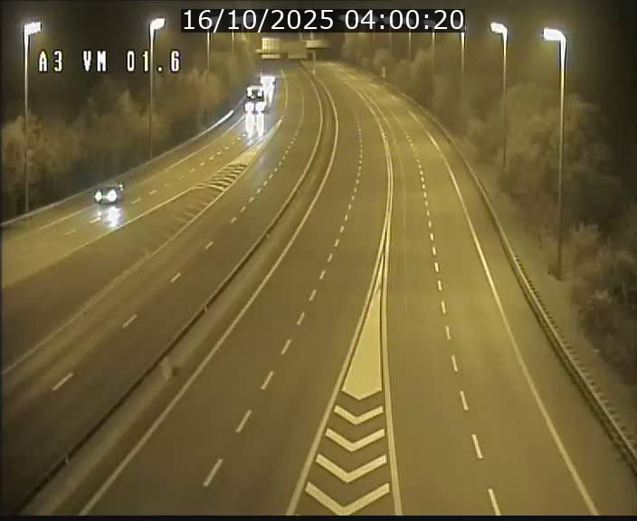 Traffic live webcam Luxembourg - Croix de Gasperich - A3 - BK 1.6 - direction France/Aire de Berchem