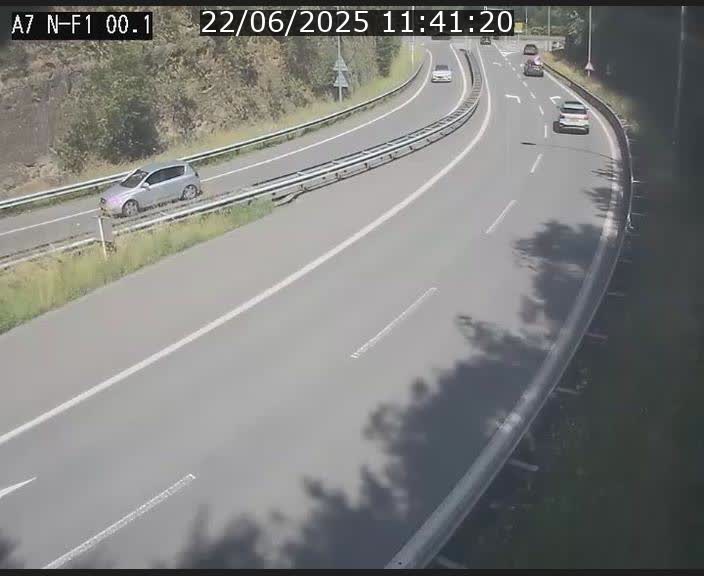 Webcam autoroute Luxembourg A7 située dans la sortie 1 Waldhof, vers la N11, avant le Tunnel Stafelter