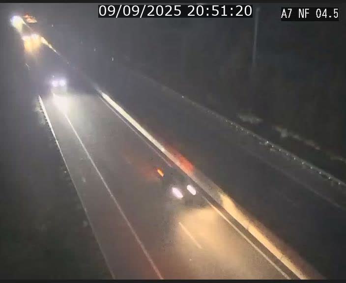 Caméra autoroute Luxembourg A7 - Passage à gibier Rëngelbour - direction Tunnel Grouft