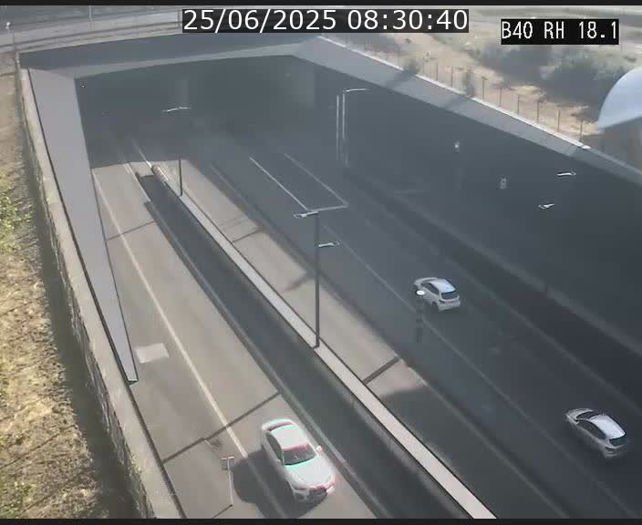 Webcam sur la route de contournement d'Esch-Belval avant le tunnel Central Gate au niveau de la porte de France et du radar fixe