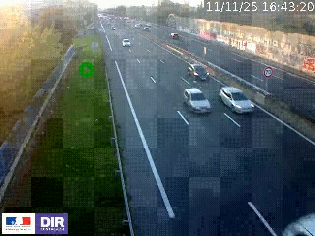 Webcam à Bron sur l'A43 à la jonction avec le boulevard périphérique de Lyon (D383). Vue orientée vers Lyon