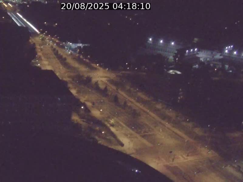 Webcam sur l'avenue John Fitzgerald Kennedy (N51) avec vue sur le Pont rouge (Pont Grande Duchesse Charlotte), l'arrêt Pfaffenthal et l'entrée du quartier Kirchberg