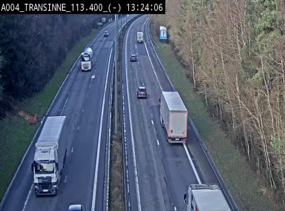Caméra trafic E411 (A4) - Transinne direction Namur - BK 113.425