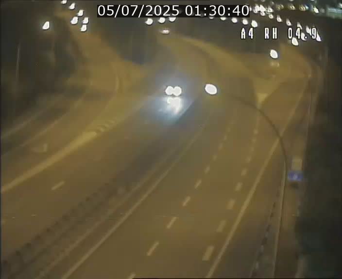 Traffic live webcam Luxembourg Leudelange - A4 - BK 4.9 - direction Luxembourg
