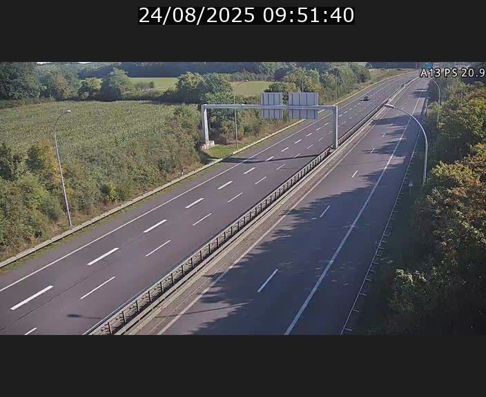 Traffic live webcam Luxembourg Croix de Bettembourg, rond-point d'Hellange - A13 direction Allemagne - BK 20.9