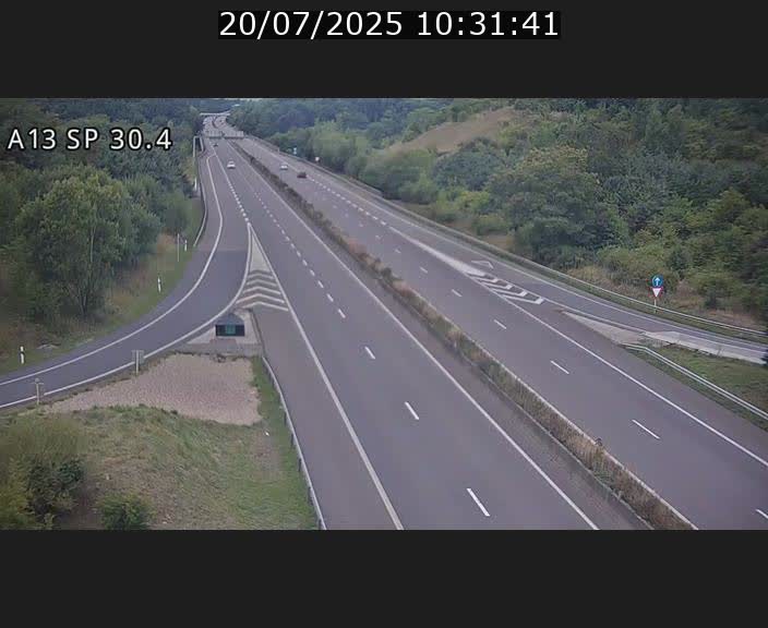 Traffic live webcam Luxembourg Altwies - A13 direction Luxembourg-ville - BK 30.4