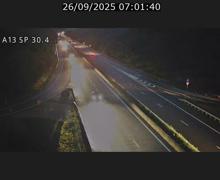 Traffic live webcam Luxembourg Altwies - A13 direction Luxembourg-ville - BK 30.4