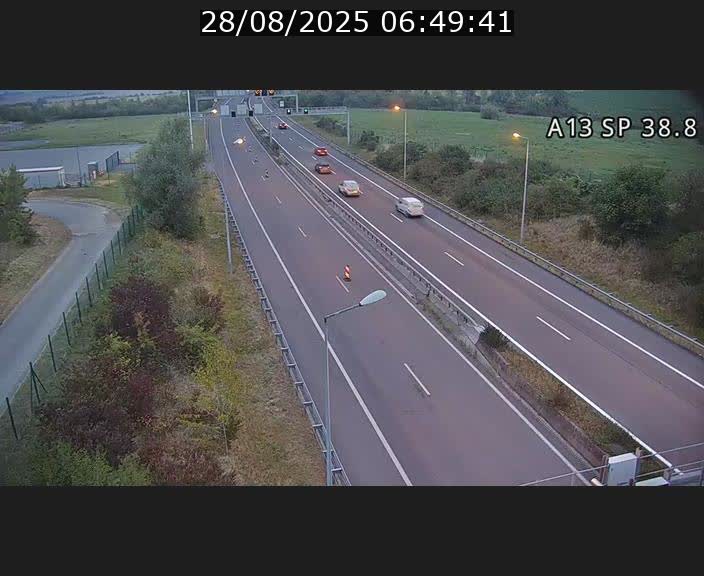 Webcam autoroute A13 à l'entrée ouest du tunnel Markusbierg à Schengen. Vue orientée vers le tunnel et l'Allemagne