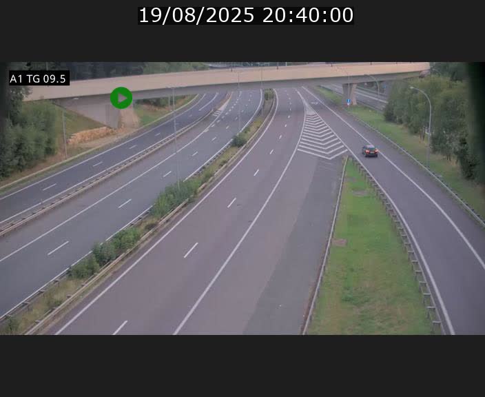 Traffic live webcam Luxembourg Jonction Grünewald - A1 direction Luxembourg-ville - BK 9.5
