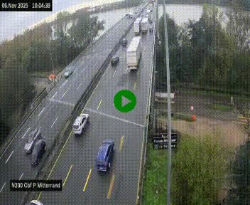 Webcam sur le périphérique de Bordeaux à l'est de la ville. Caméra située sur le Pont Mitterand sur la N230