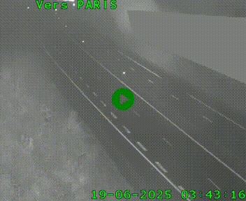 Caméra routière sur l'autoroute A20 à Saint-Pardoux-l'Ortigier, à la jonction avec l'A89. Vue orientée vers Paris