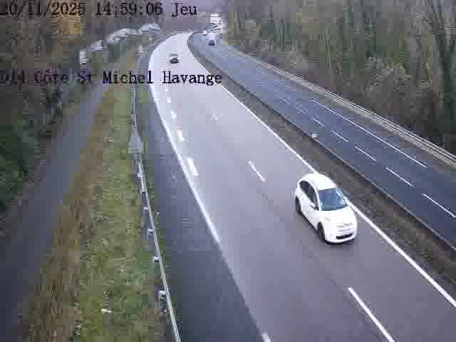 Clone of Webcam sur la D14, dans la côte Saint-Michel. Vue orientée vers Havange