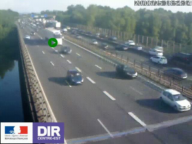 Caméra trafic à la jonction entre l'A46 (Rocade-est de Lyon) et l'A42 à hauteur de Vault-en-Velin en direction de Marseille