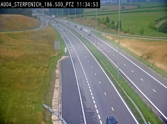 Webcam E411 à Sterpenich en Belgique près de la frontière du Luxembourg. Vue orientée vers Bruxelles